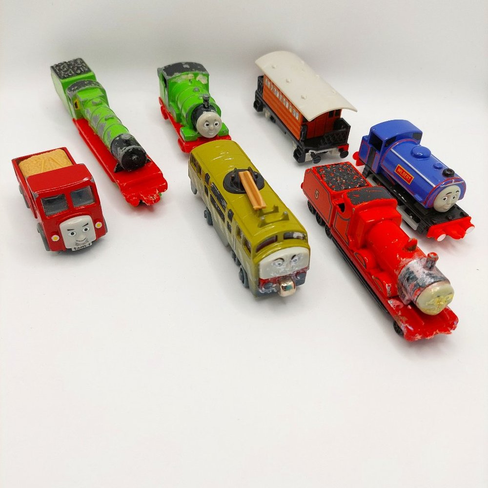 Vintage - Thomas & Friends ERTL Diecast Assorted Train restoration Lot